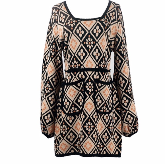 Chic Geometric Long Sleeve Dress - Picture 1 of 6
